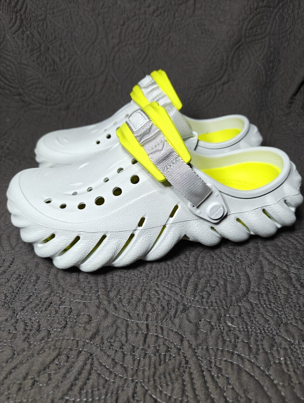 CROCS Echo Clog Moonlight Slip On Casual Sandal Unisex Size - Men's 5, Women's 7